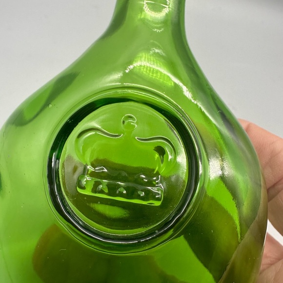 Wheaton vintage Green Glass Decorative Vase - Picture 6 of 7